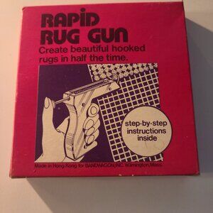 Vintage RAPID RUG GUN for Latch Hooking TOOL - RUGS/WALL HANGING - 1960's In Box